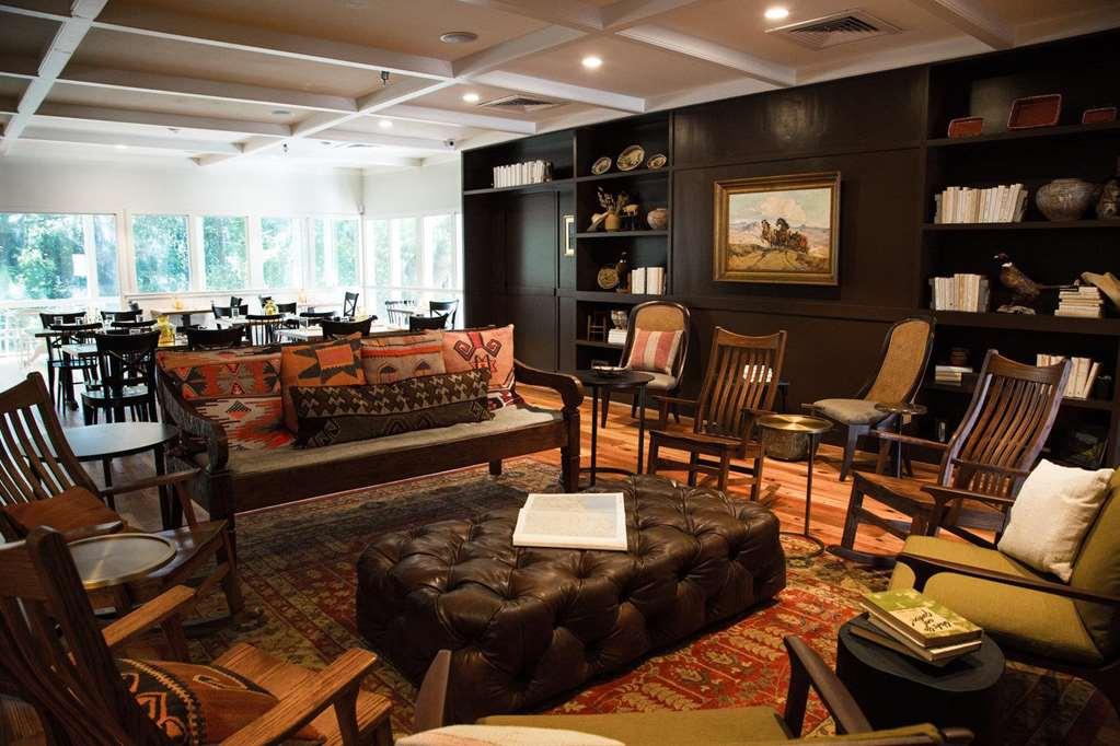 Stagecoach Hotel